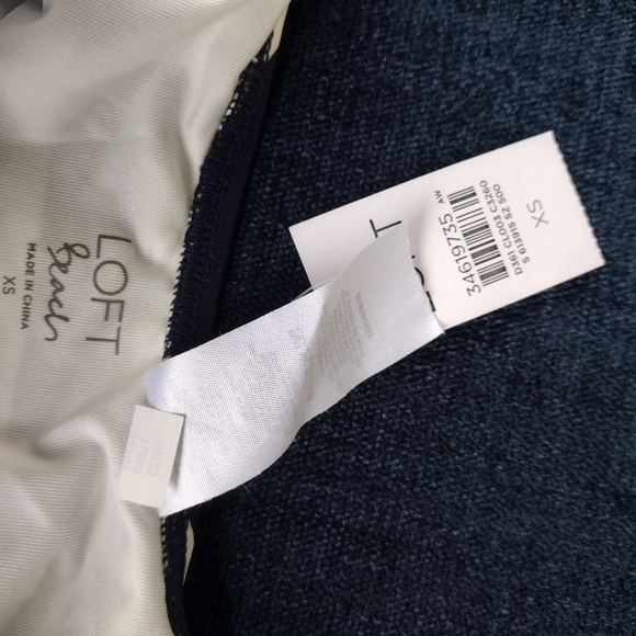 NWT LOFT Beach Striped Plunge One Piece Swimsuit Navy White Stripe XS - Picture 6 of 8